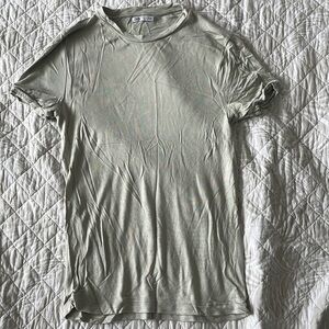 Zara Men’s Short Sleeve T-Shirt. Beige. Size M